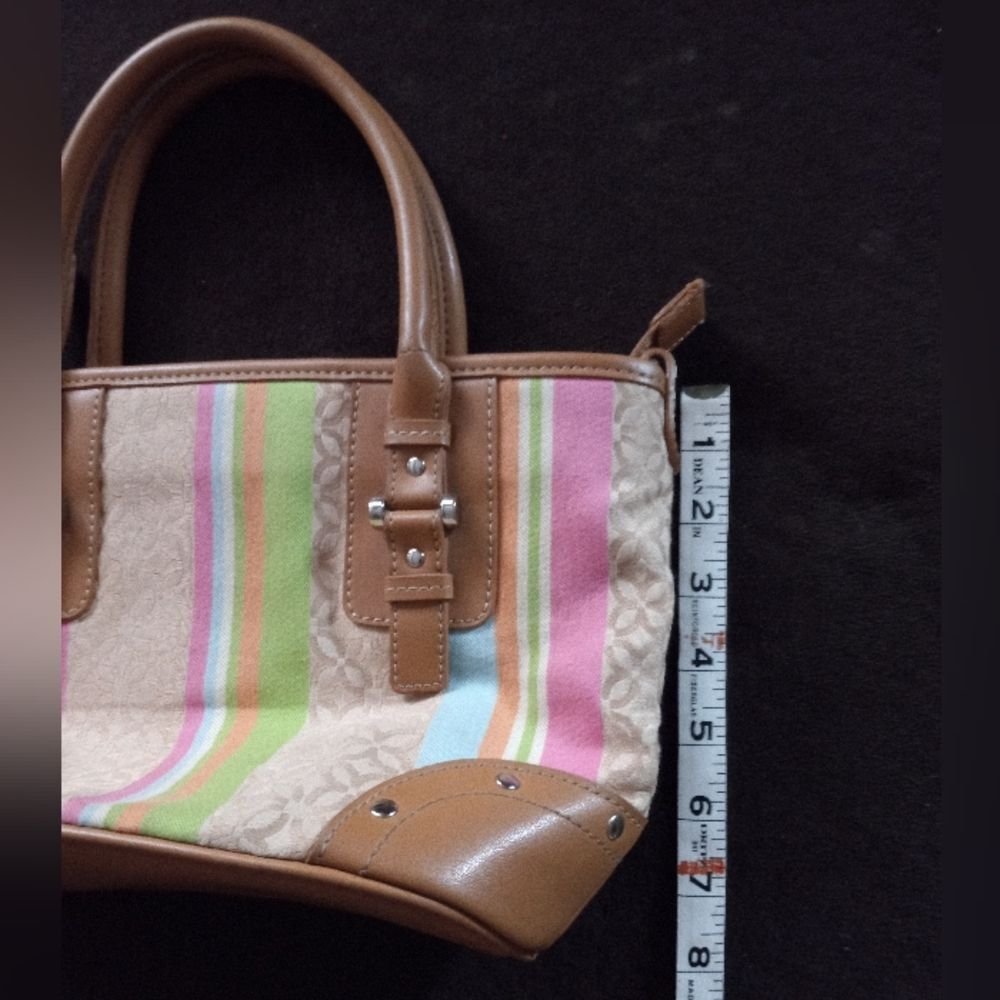 Relic Spring Purse - Picture 10 of 11